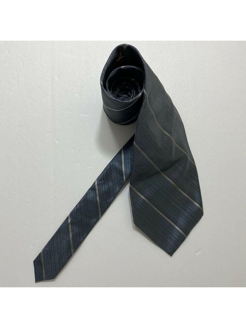 Donna Karan Tie Mens signature 100% Silk Tie Gray Business Formal 58 x 3.5
